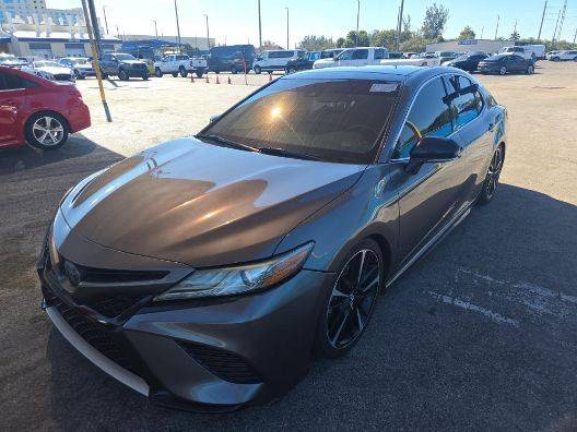 2019 Toyota Camry XSE FWD photo