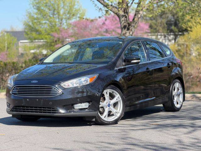 2015 Ford Focus Titanium FWD photo