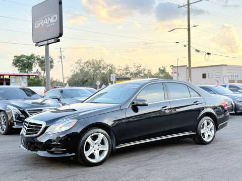 2015 Mercedes-Benz E-Class E 350 Luxury RWD photo
