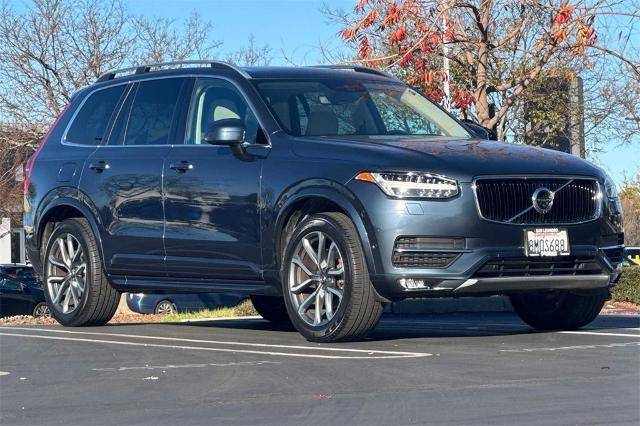 2019 Volvo XC90 Momentum AWD photo