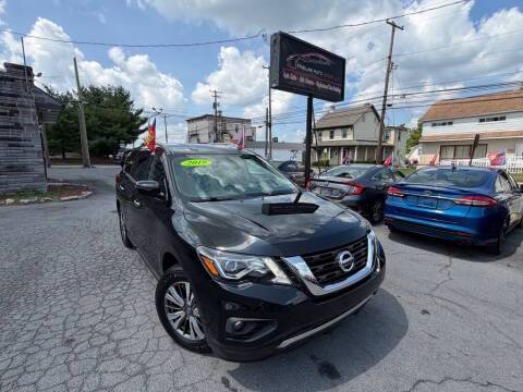 2019 Nissan Pathfinder SV 4WD photo
