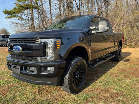 2019 Ford F-250 Super Duty LARIAT 4WD photo