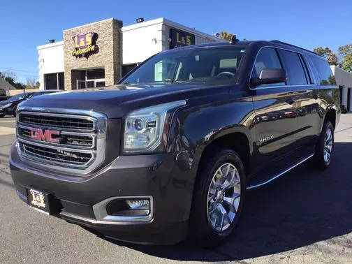 2016 GMC Yukon XL SLT 4WD photo