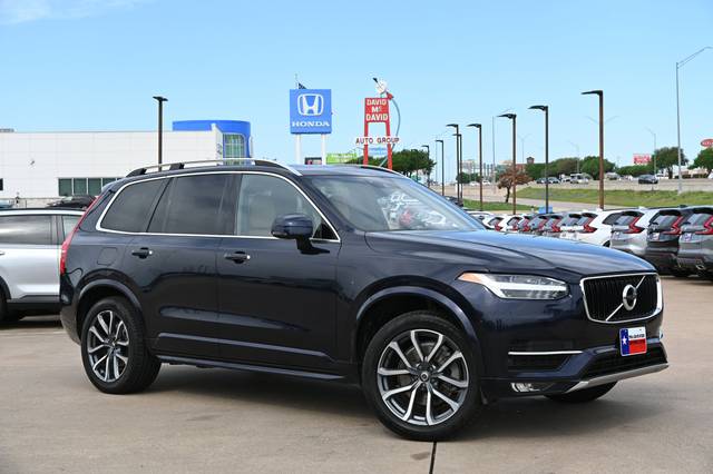 2019 Volvo XC90 Momentum AWD photo
