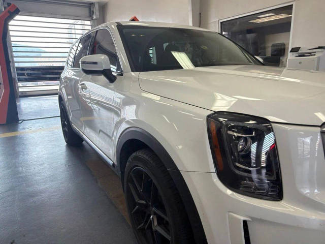 2020 Kia Telluride LX AWD photo