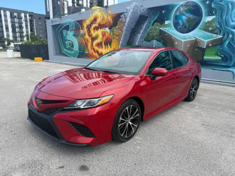 2019 Toyota Camry SE FWD photo