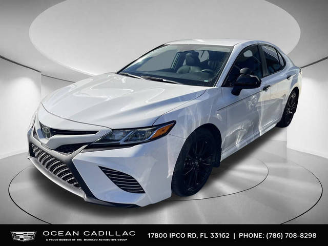 2019 Toyota Camry SE FWD photo