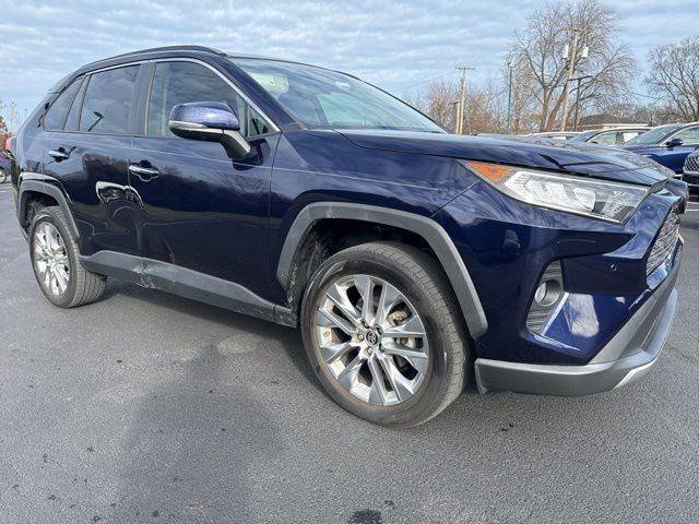 2019 Toyota RAV4 Limited FWD photo