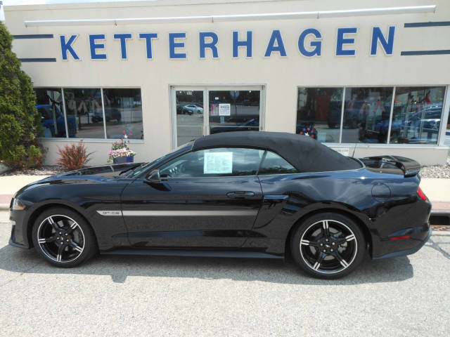 2019 Ford Mustang GT Premium RWD photo