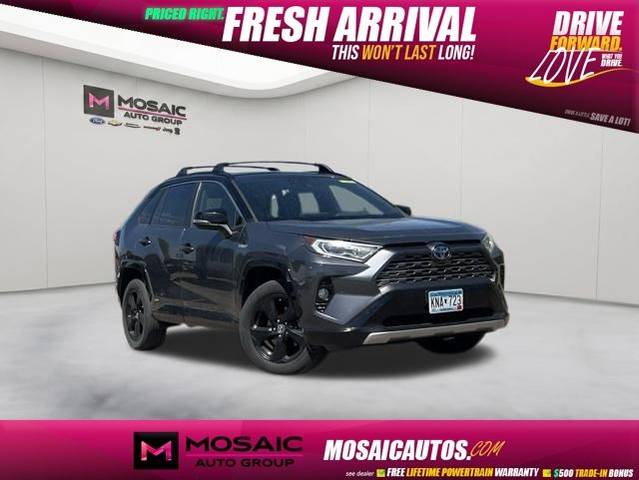 2019 Toyota RAV4 Hybrid XSE AWD photo