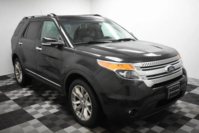 2015 Ford Explorer XLT 4WD photo