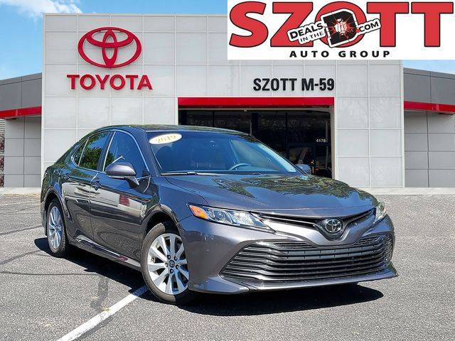 2019 Toyota Camry LE FWD photo