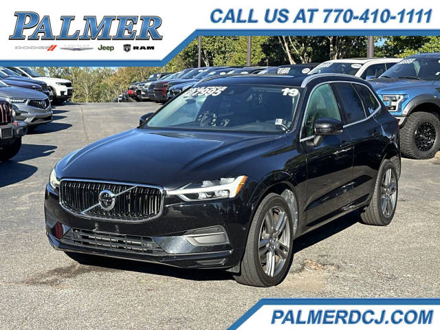 2019 Volvo XC60 Momentum AWD photo