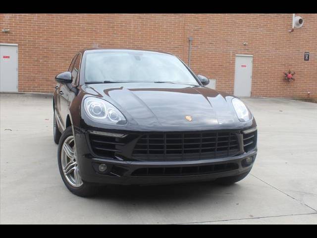 2016 Porsche Macan S AWD photo
