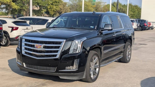 2019 Cadillac Escalade ESV Luxury RWD photo