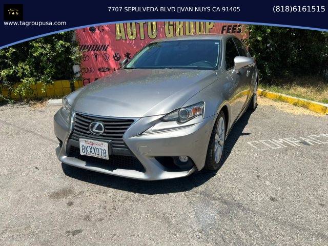 2016 Lexus IS  RWD photo