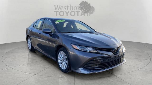 2019 Toyota Camry LE FWD photo