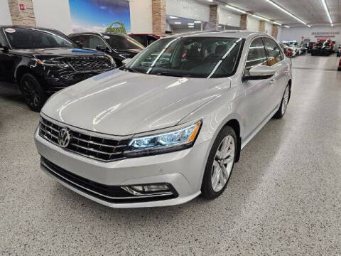 2016 Volkswagen Passat 3.6L V6 SEL Premium FWD photo