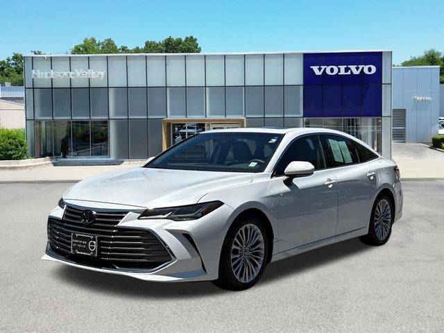 2019 Toyota Avalon Limited FWD photo