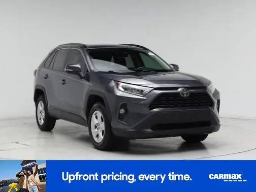 2019 Toyota RAV4 XLE FWD photo