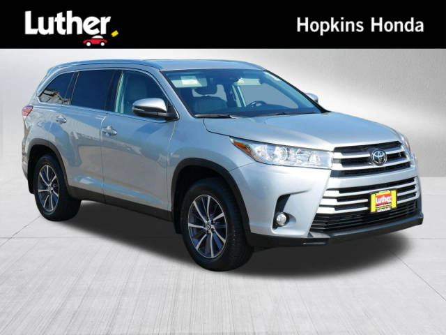 2019 Toyota Highlander XLE AWD photo