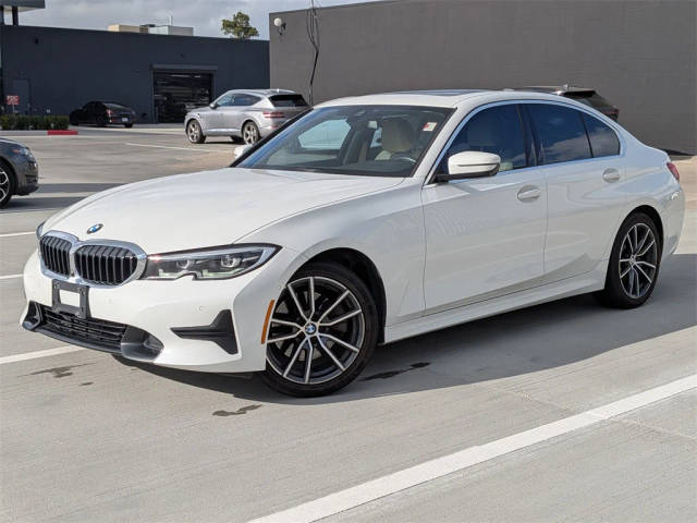 2019 BMW 3 Series 330i RWD photo