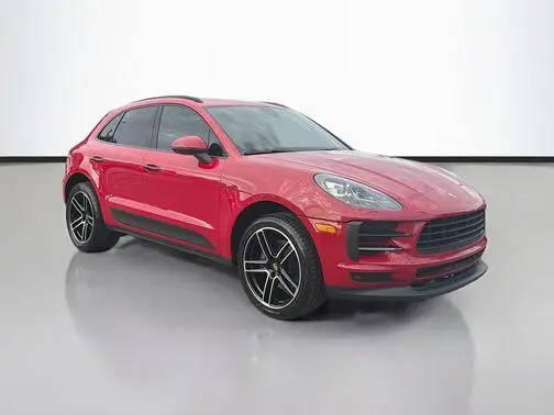 2019 Porsche Macan  AWD photo