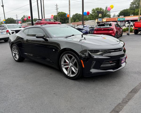 2018 Chevrolet Camaro 1LT RWD photo