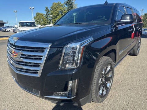 2019 Cadillac Escalade ESV Platinum 4WD photo