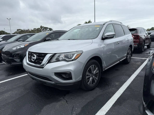 2019 Nissan Pathfinder S FWD photo