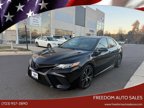 2019 Toyota Camry SE FWD photo