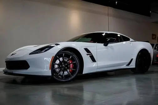 2019 Chevrolet Corvette Grand Sport 2LT RWD photo