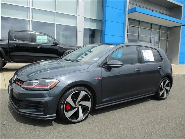 2019 Volkswagen Golf GTI SE FWD photo