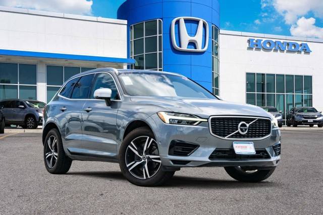 2019 Volvo XC60 R-Design AWD photo