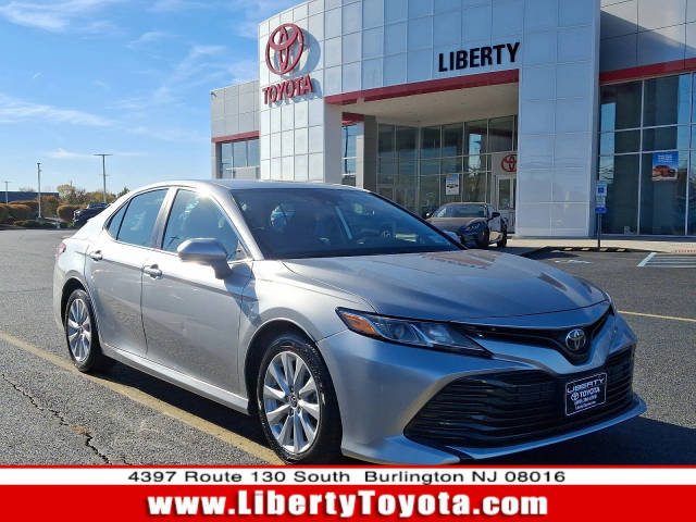 2019 Toyota Camry LE FWD photo