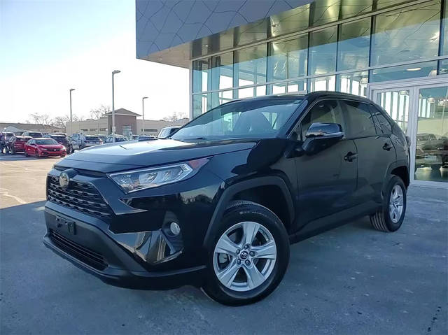 2019 Toyota RAV4 XLE AWD photo