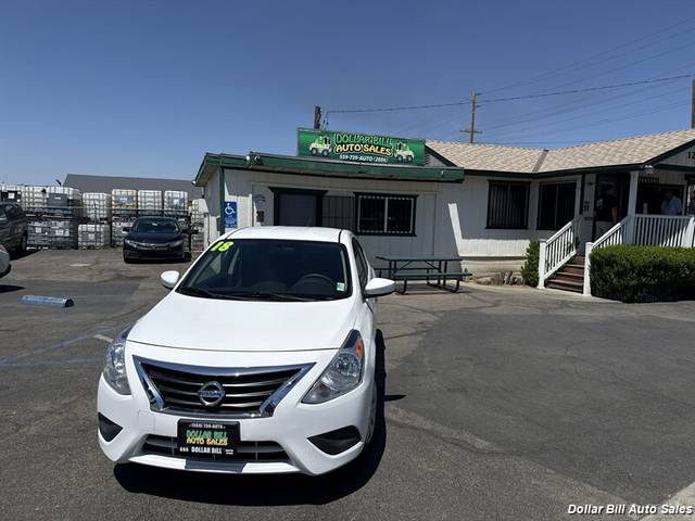 2018 Nissan Versa SV FWD photo