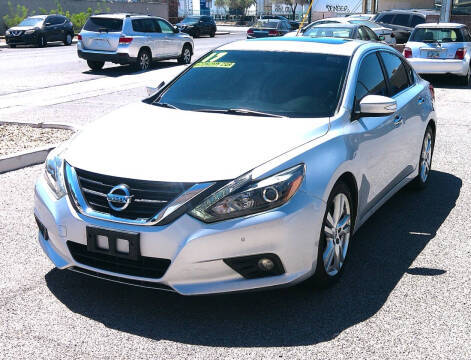 2017 Nissan Altima 3.5 SL FWD photo
