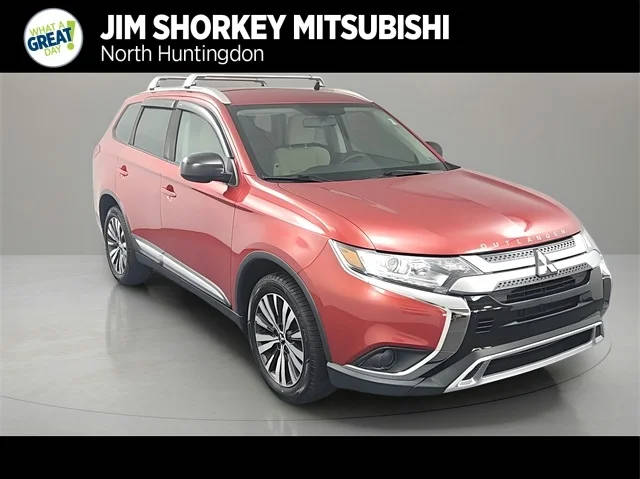 2019 Mitsubishi Outlander ES 4WD photo