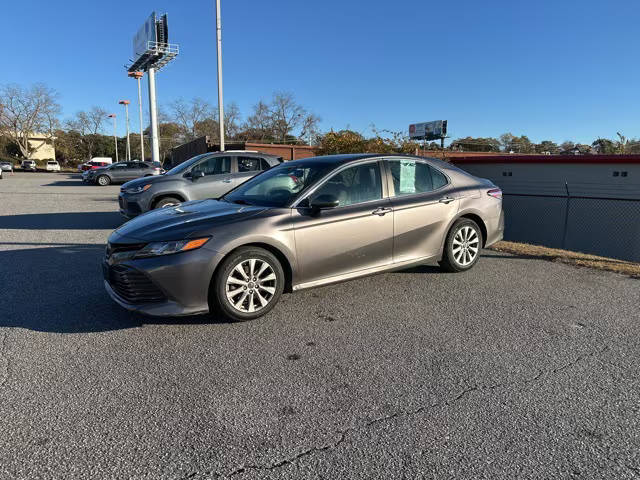 2019 Toyota Camry LE FWD photo