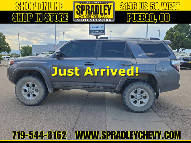 2019 Toyota 4Runner SR5 4WD photo