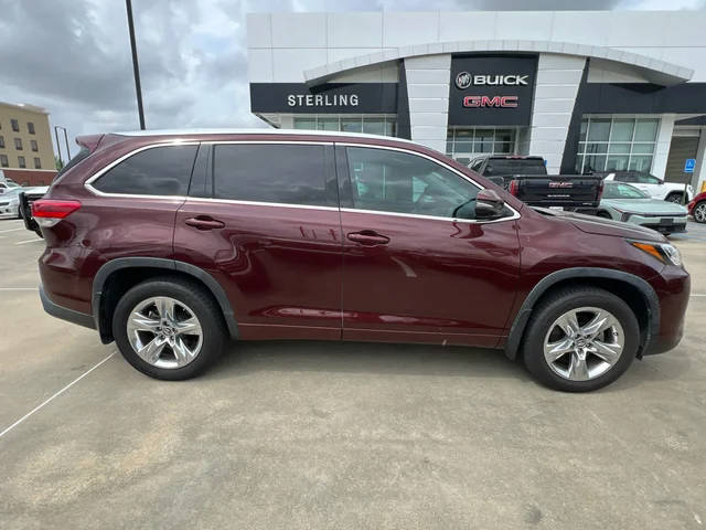 2019 Toyota Highlander Limited FWD photo