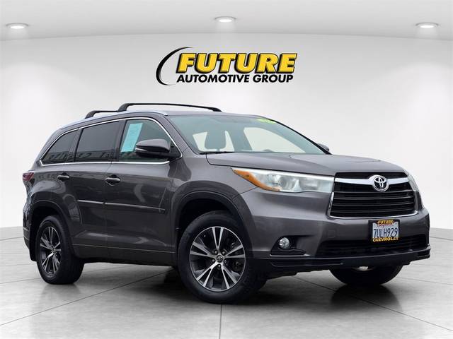 2016 Toyota Highlander XLE AWD photo