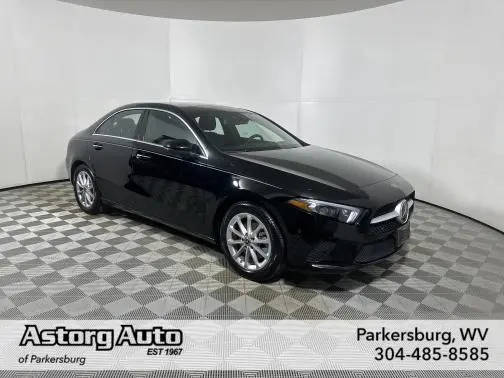 2019 Mercedes-Benz A-Class A 220 FWD photo