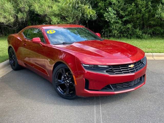 2019 Chevrolet Camaro 1LT RWD photo