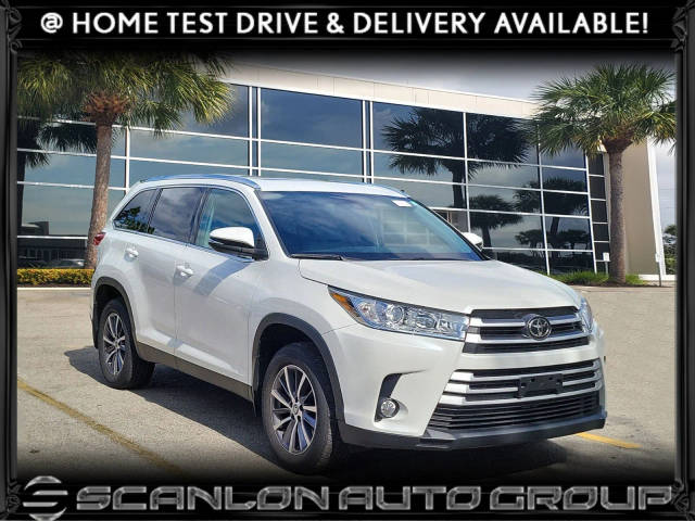 2019 Toyota Highlander XLE AWD photo