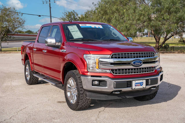 2019 Ford F-150 LARIAT 4WD photo