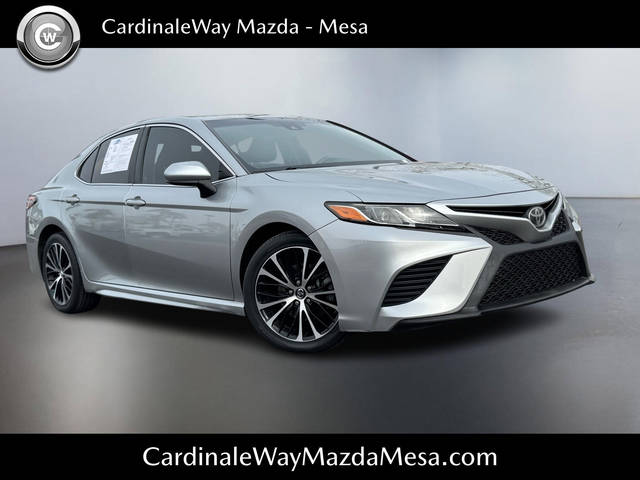 2018 Toyota Camry SE FWD photo