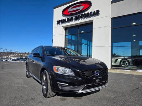 2018 Volvo V60 Cross Country  AWD photo