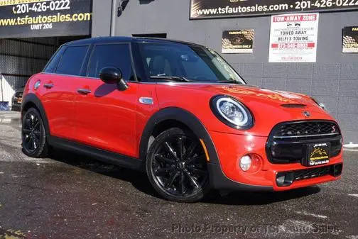 2019 MINI Hardtop 4 Door Cooper S FWD photo